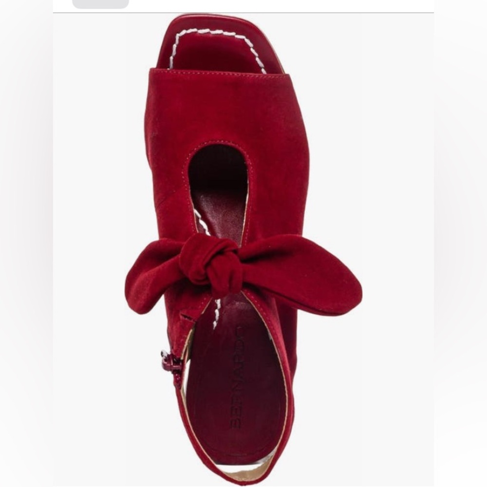 Bernardo Lizzie Comfortable 2” Red Suede Knot Peep-Toe Block Heel Sandals 9.5 - Picture 3 of 6